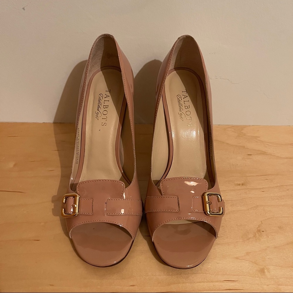 Talbots Larina Cameo Rose Patent Leather Pumps - Picture 2 of 8